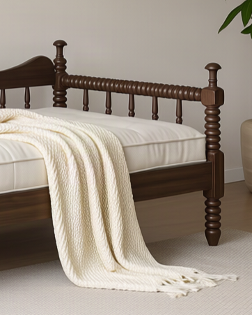 Nidra Day Bed Leg Detail View