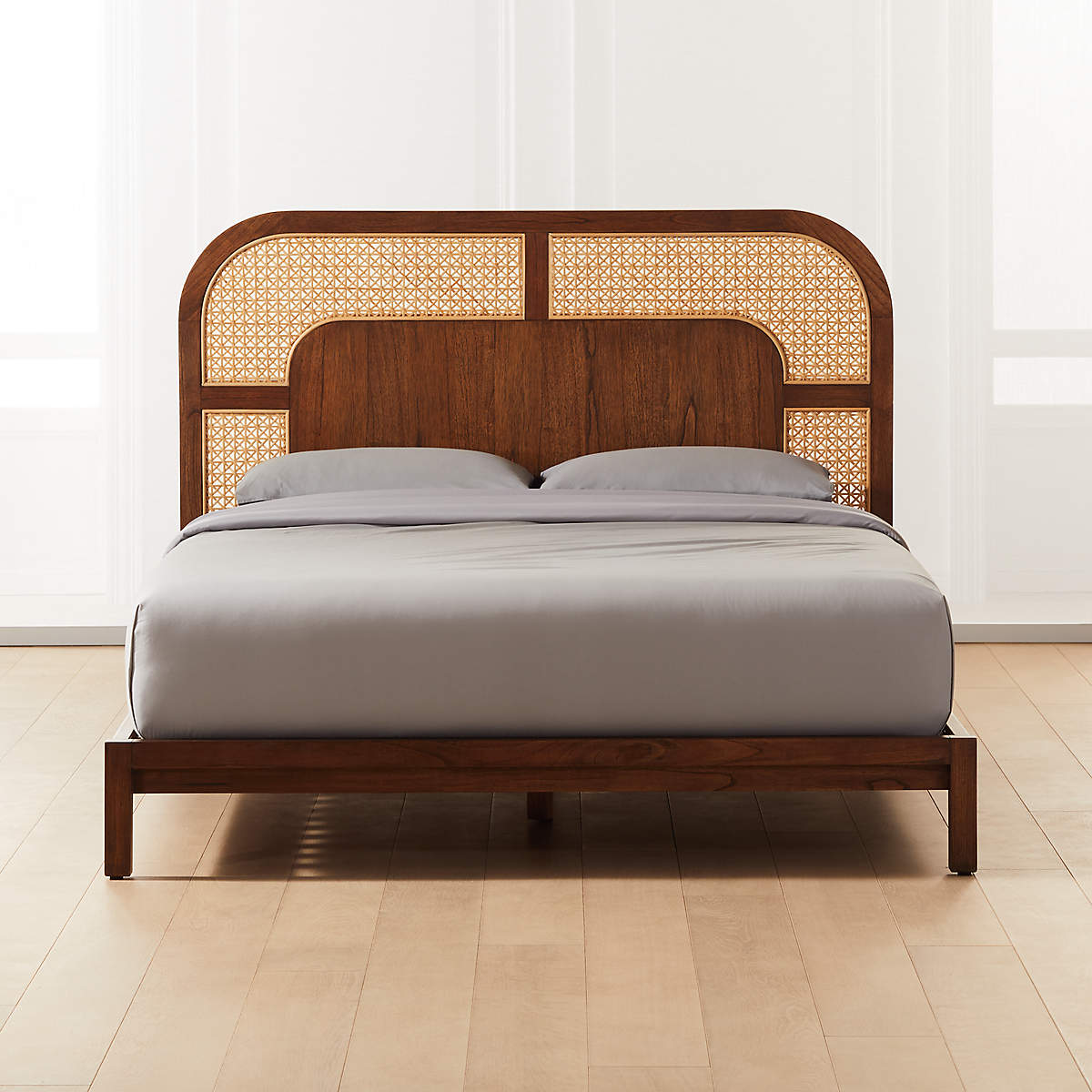 Norway Bed - Ramgarh Crafts