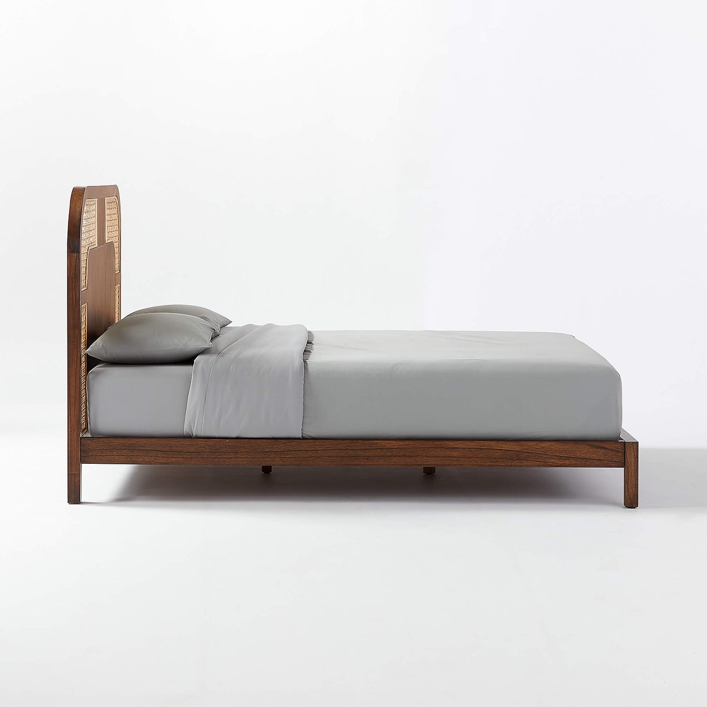 Norway Bed - Ramgarh Crafts