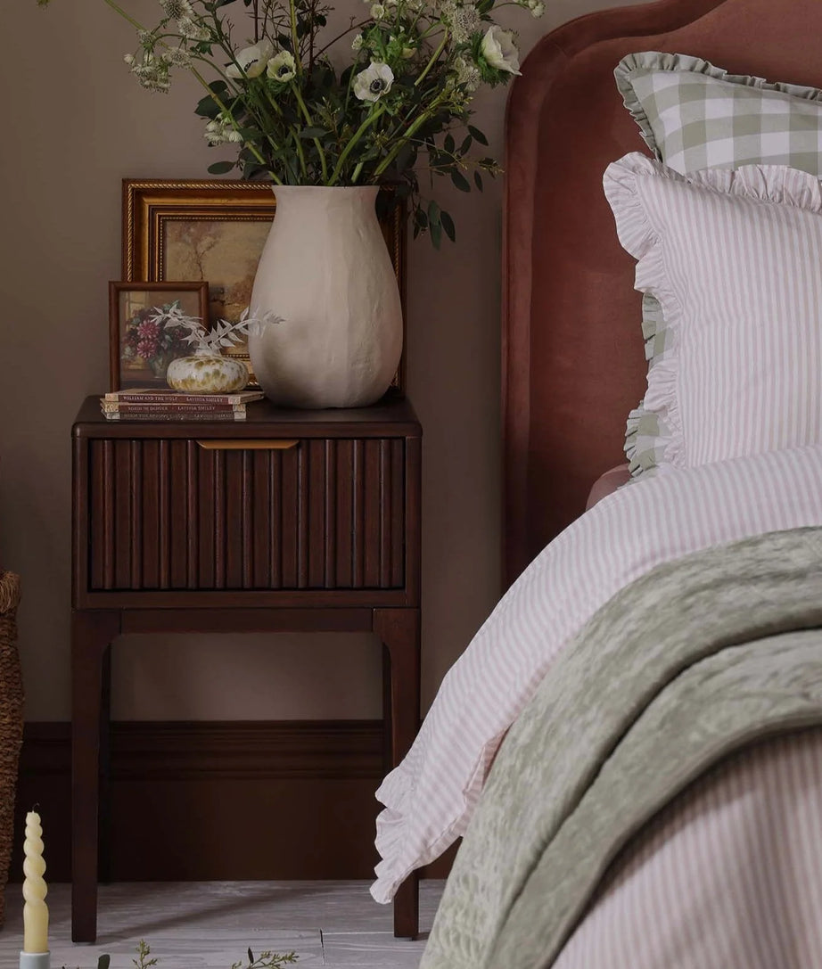 Ravon Bedside Table