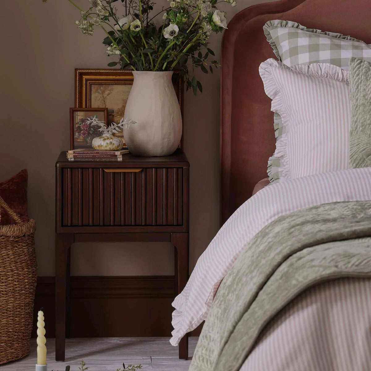 Ravon Bedside Table