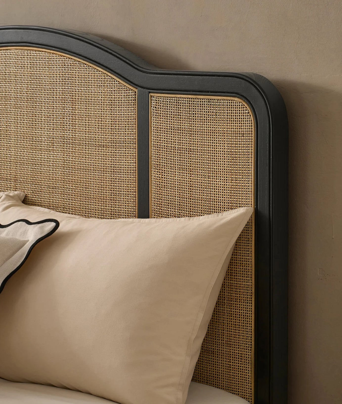 Bromley Bed