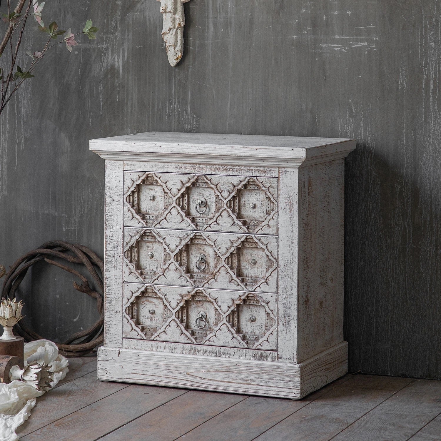 Naksh Bedside Table