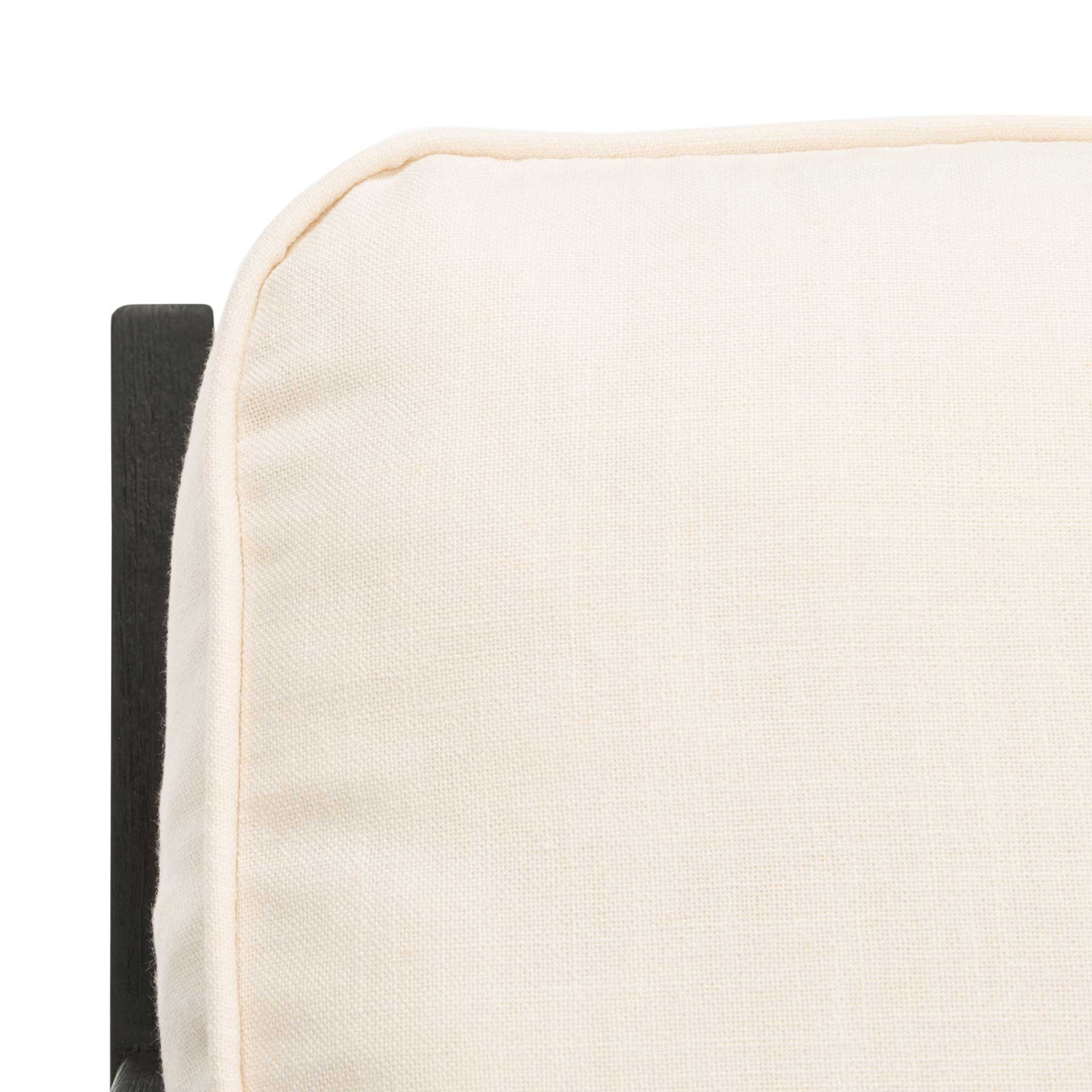 Manto Lounge Chair