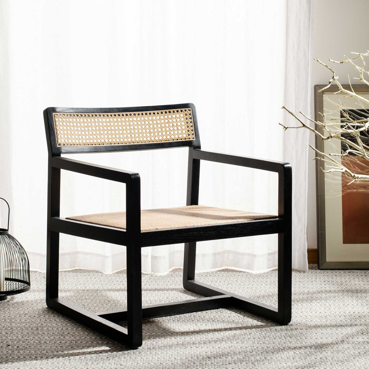 Forma Lounge Chair