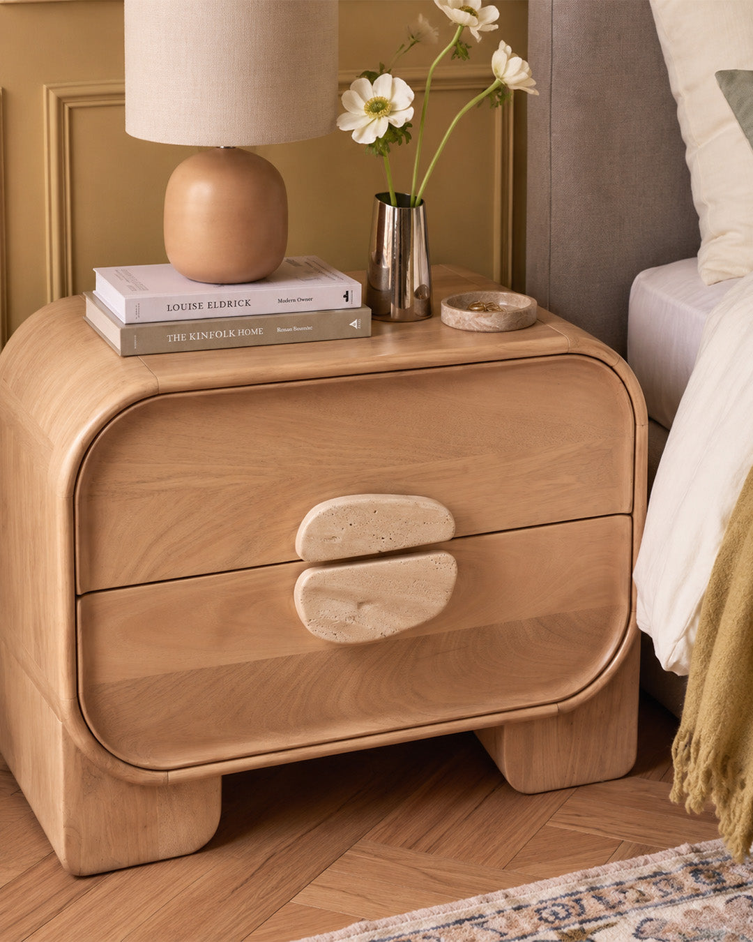 Trave Bedside Table Close-Up Material Detailed View
