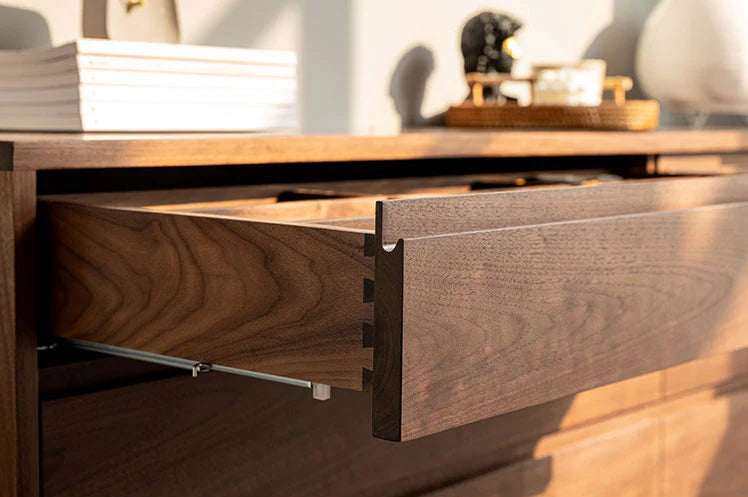 Flynn Chest Of Drawers