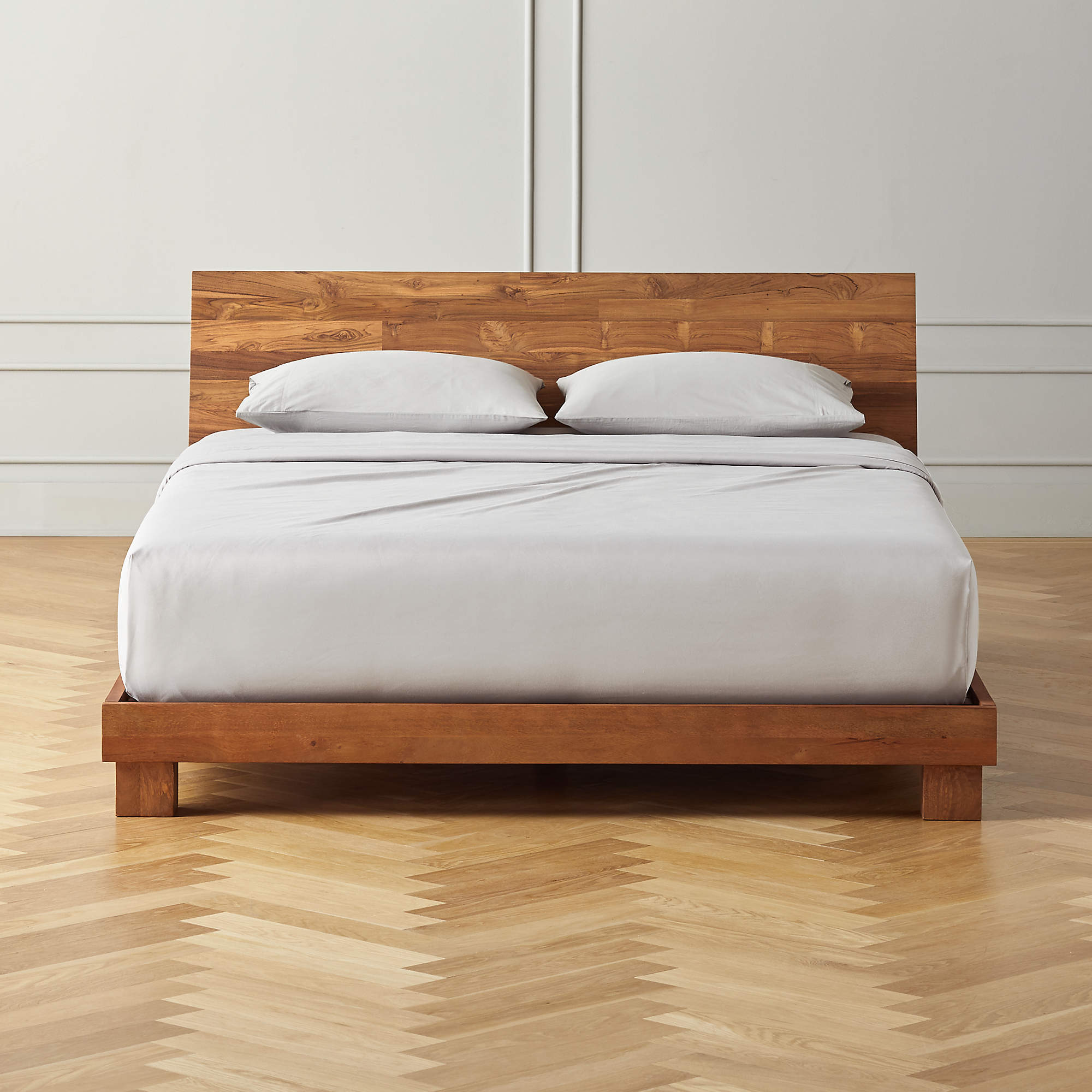 Budmore Bed - Ramgarh Crafts