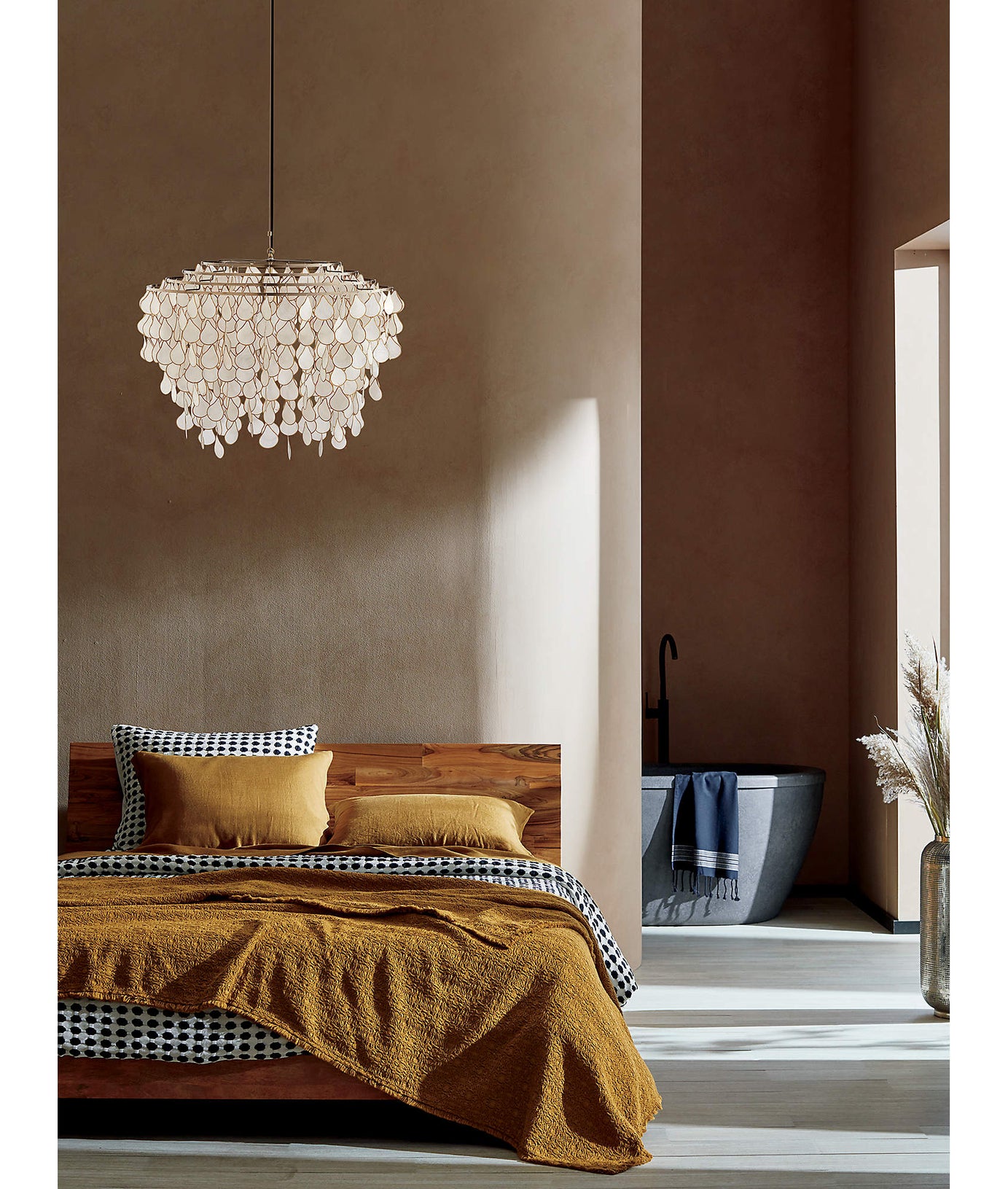 Budmore Bed - Ramgarh Crafts