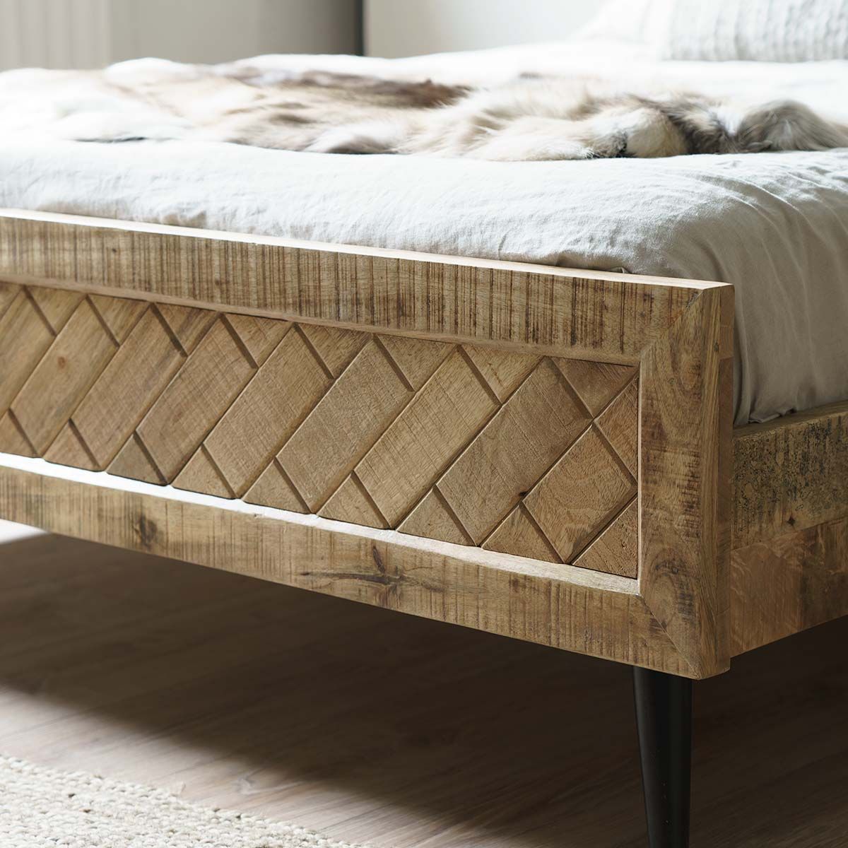 Casa Bed - Ramgarh Crafts