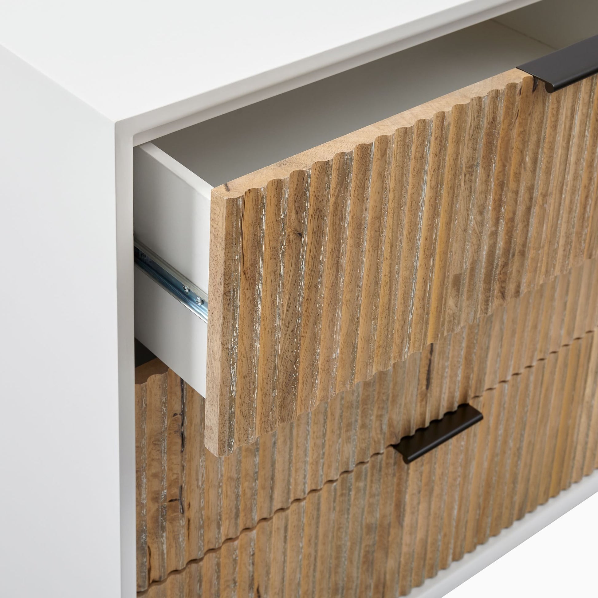 Daria Dresser - Ramgarh Crafts