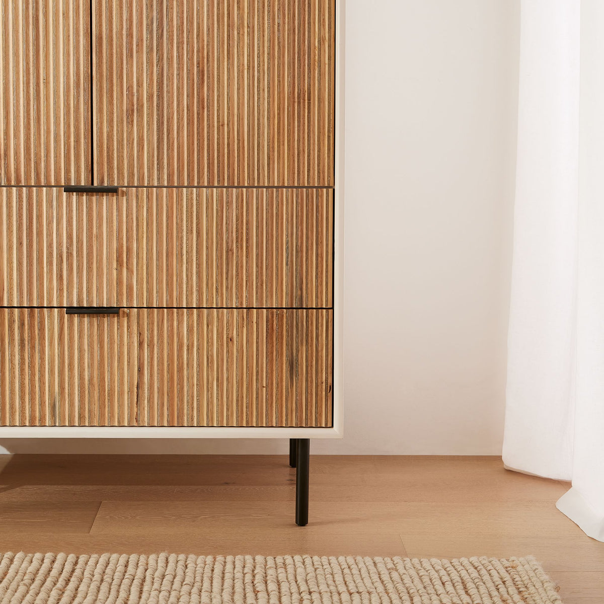Daria Wardrobe - Ramgarh Crafts