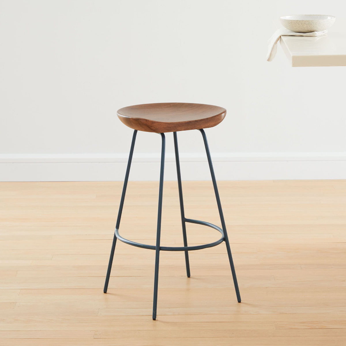 Eric Bar Stool - Ramgarh Crafts
