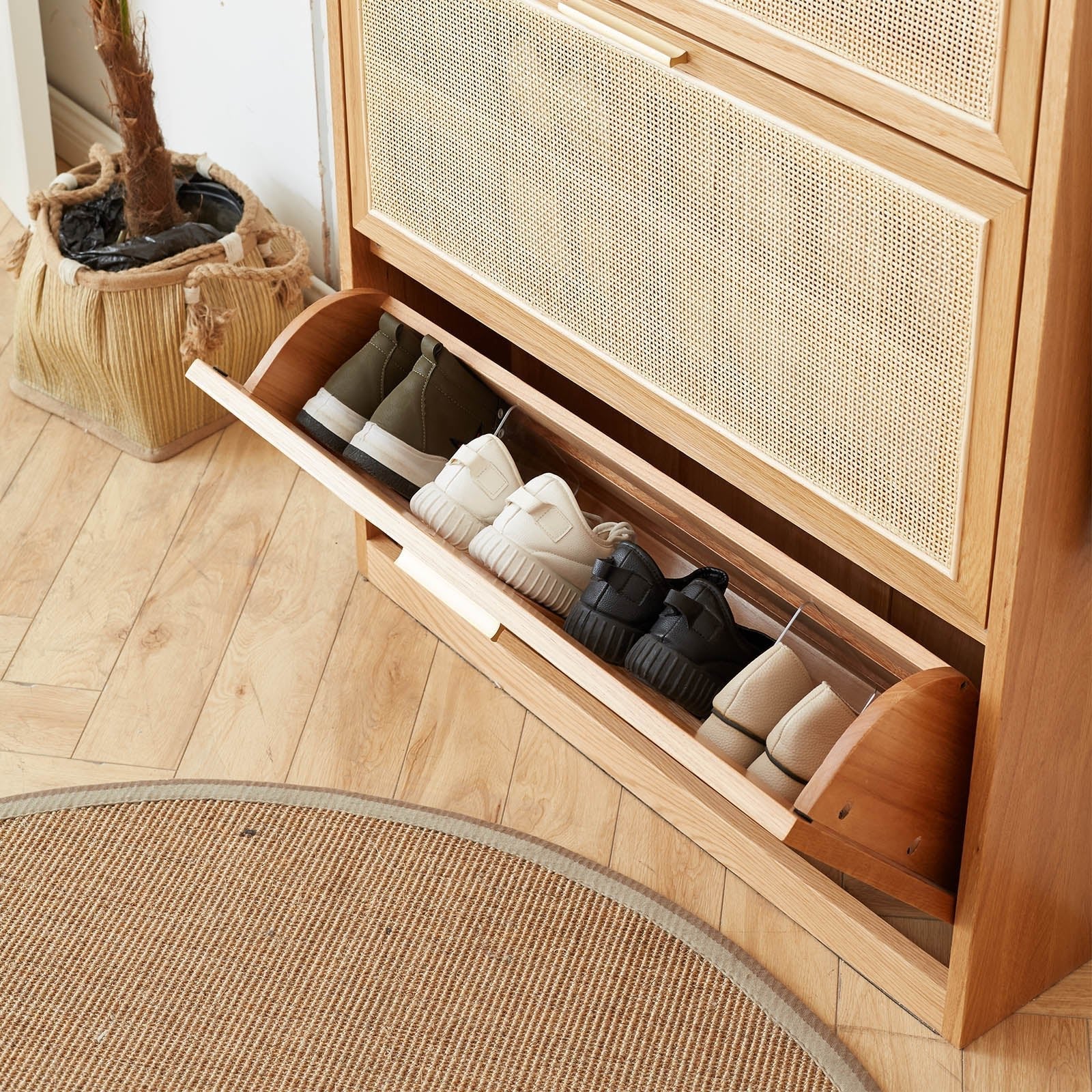 Grapple Shoe Cabinet - Ramgarh Crafts