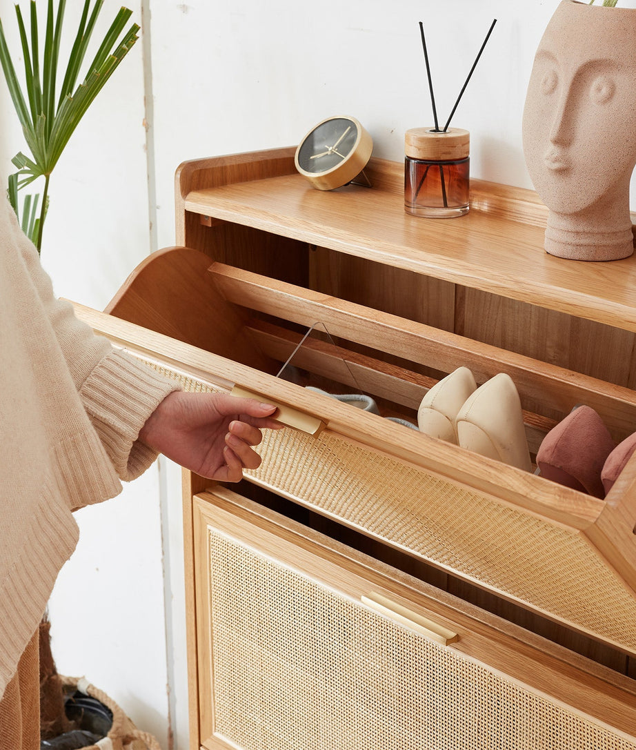Grapple Shoe Cabinet - Ramgarh Crafts