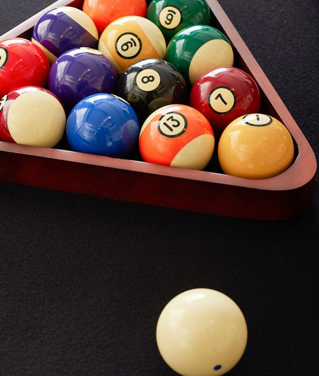 Groot Pool Table