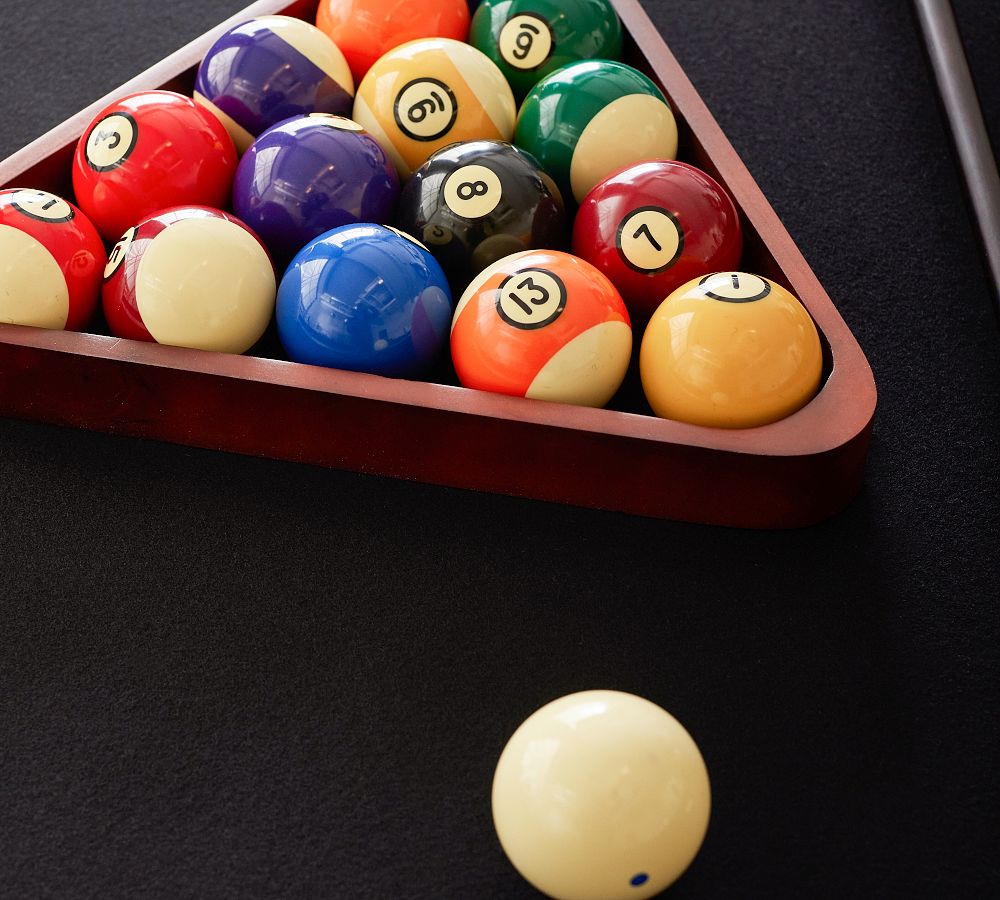 Groot Pool Table