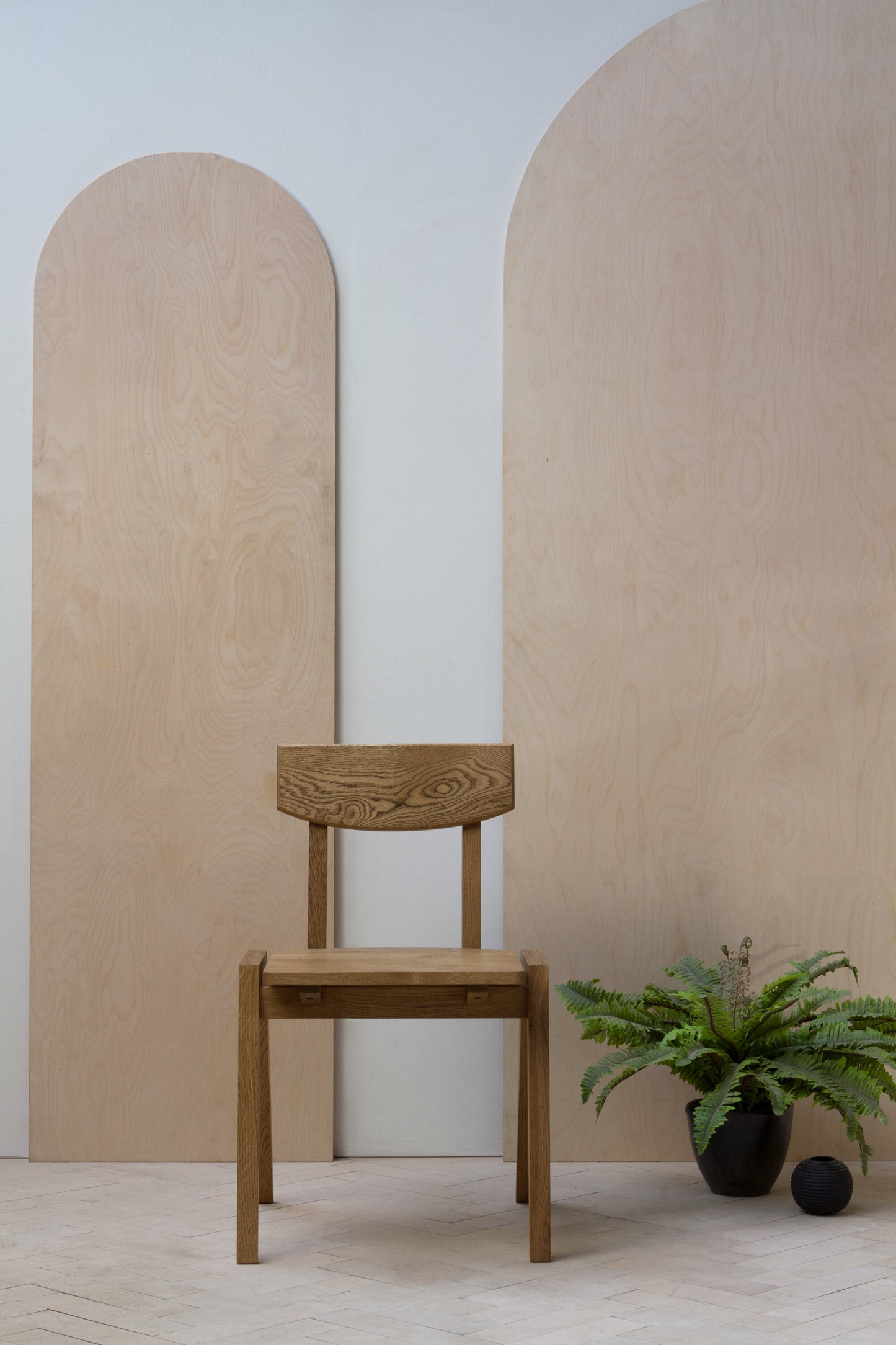 Nyoma Chair