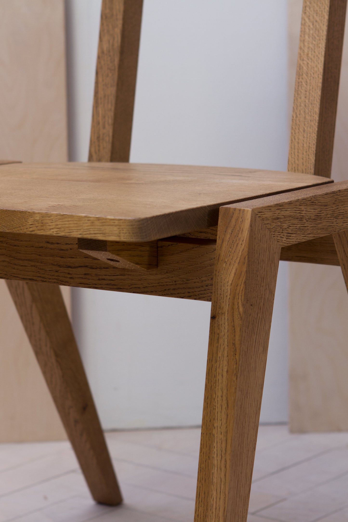 Nyoma Chair