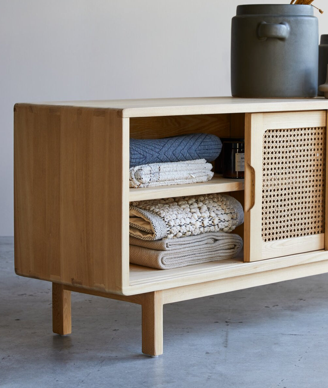 Travis TV Unit - Ramgarh Crafts