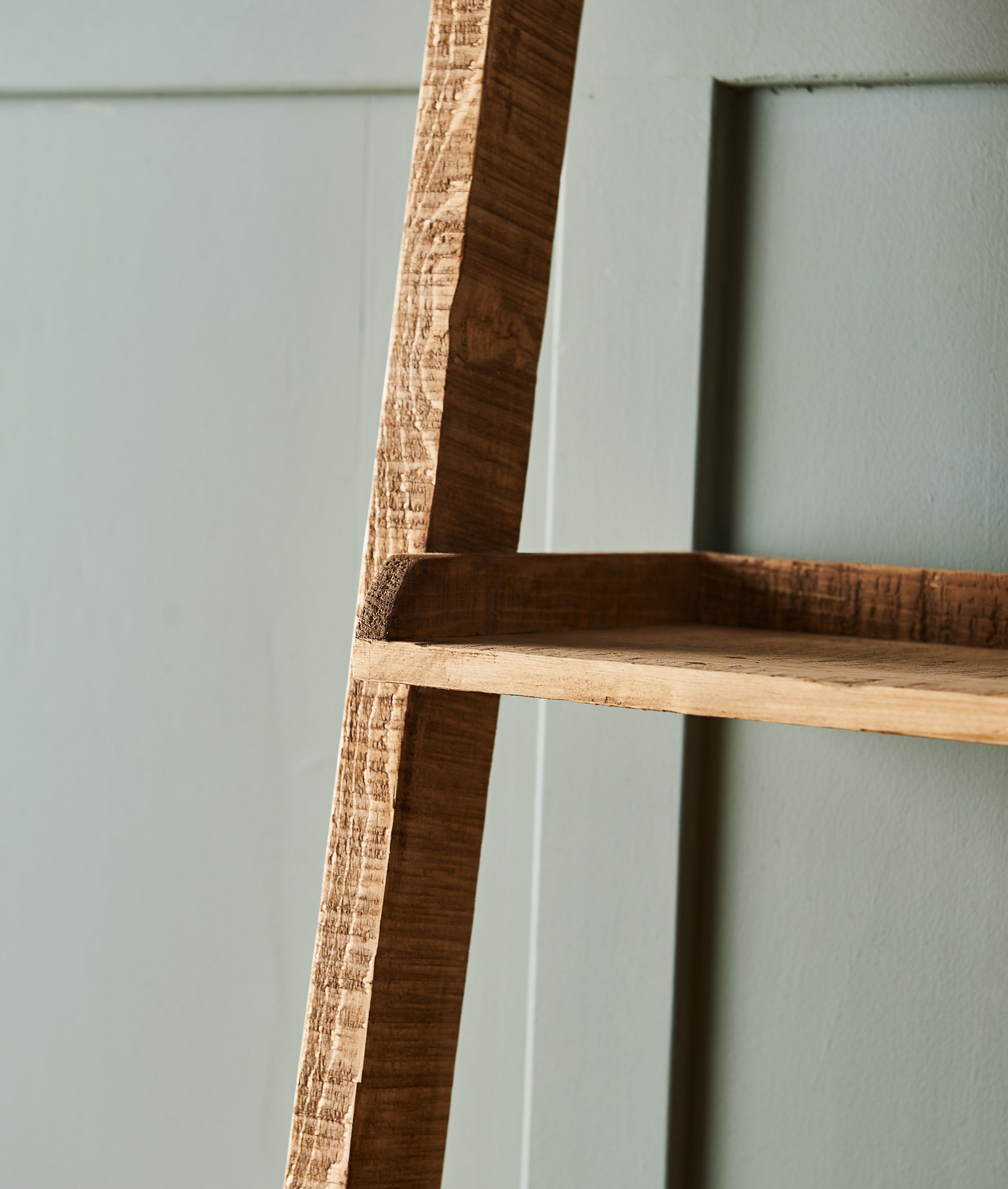 Tamaka Ladder Shelf - Ramgarh Crafts